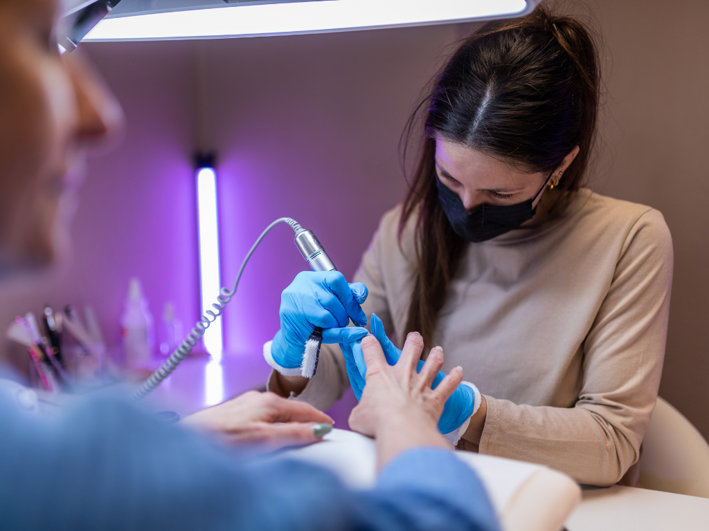 Adana Protez Tırnak Uzmanlığı Kursları 0-530-304-9898 